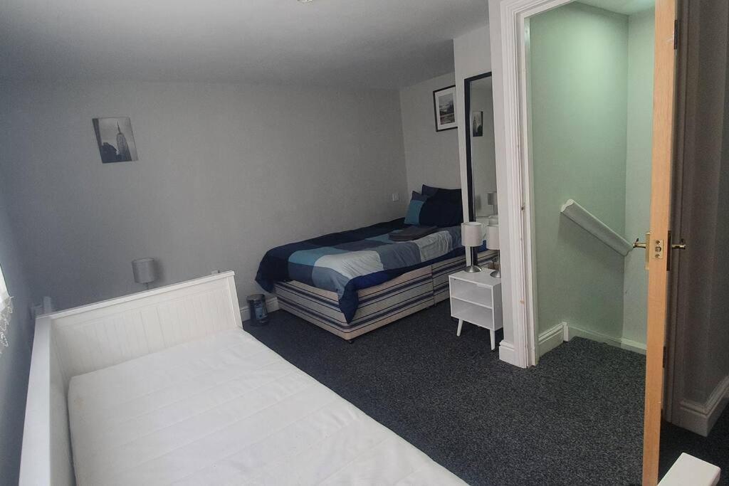 1 Bedroom Flat, Sleeps Up To 5Ppl, City Center 카디프 외부 사진