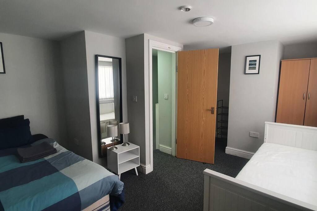 1 Bedroom Flat, Sleeps Up To 5Ppl, City Center 카디프 외부 사진